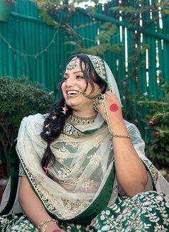 HARPREET - Transsexual escort in Chandigarh Photo 11 of 12