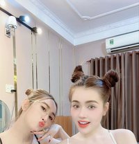 Lily and Nana 3some - puta in Doha