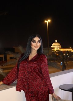 Muna 69 - Transsexual escort in Riyadh Photo 14 of 17