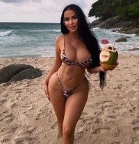 Muna - escort in Dubai