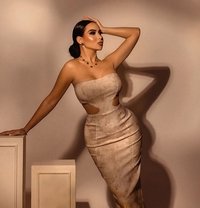 Muna - escort in Dubai