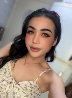 Muna Both More Top Entertain - Transsexual escort in Dubai Photo 8 of 8