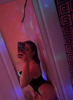 Muna Both More Top Entertain - Transsexual escort in Dubai Photo 10 of 11