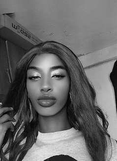 Muna - Transsexual escort in Nairobi Photo 3 of 3