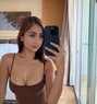 Muna - escort in Hong Kong Photo 1 of 4