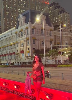 Muna - puta in Hong Kong Photo 7 of 9