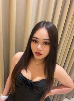 Muna - puta in Khobar Photo 2 of 4