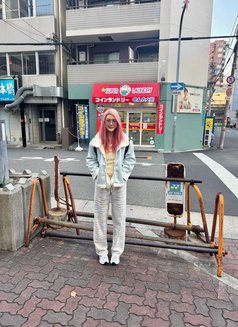 Pop - escort in Bangkok Photo 3 of 5