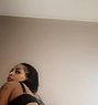 Muna - escort in Beijing Photo 4 of 10