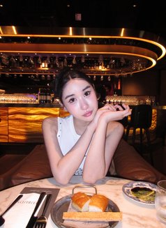 Munah - escort in Taipei Photo 3 of 9