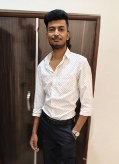 Munna - Male escort in Mumbai Photo 1 of 6