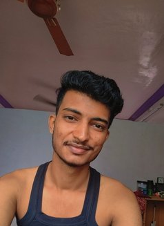 Munna - Male escort in Mumbai Photo 3 of 6