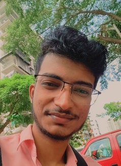 Munna - Male escort in Mumbai Photo 5 of 6