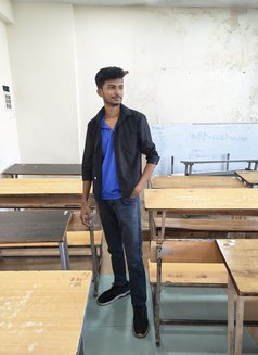 Munna - Male escort in Mumbai Photo 9 of 10