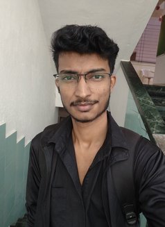 Munna - Male escort in Mumbai Photo 10 of 10