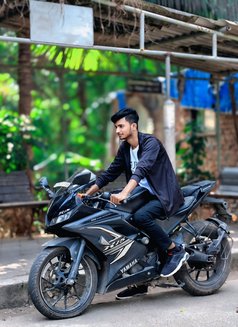 Amit - Male escort in Mumbai Photo 5 of 10