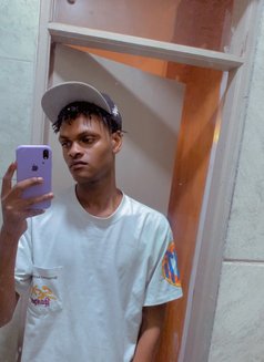 Muphasa - Male escort in Nairobi Photo 4 of 7