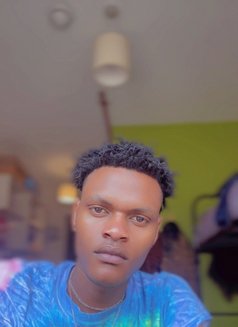 Muphasa - Male escort in Nairobi Photo 7 of 7