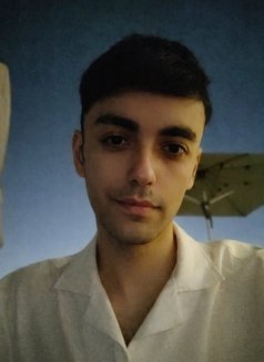 Murad - masseur in Riyadh Photo 3 of 5