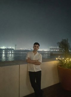 Murad Vers - Acompañantes masculino in Riyadh Photo 3 of 4