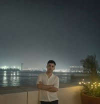Murad Vers - Male escort in Riyadh Photo 3 of 4