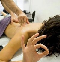 Murado - Male escort in Ras al-Khaimah
