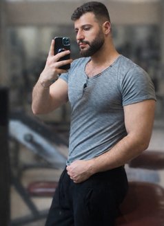 Murado - Male escort in Ras al-Khaimah Photo 5 of 5