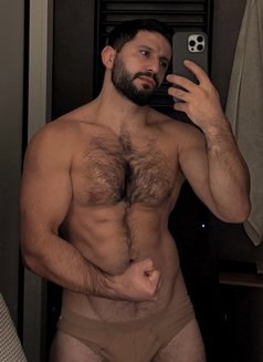 Murado - Male escort in Ras al-Khaimah Photo 10 of 11