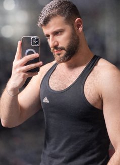 Murado - Male escort in Sharjah Photo 4 of 7