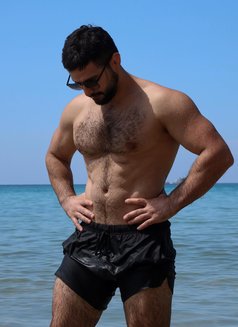 Murado - Male escort in Sharjah Photo 2 of 7