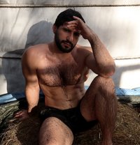 Muradoo - Male escort in Abu Dhabi