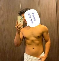 Muscat Vp - Male escort in Muscat