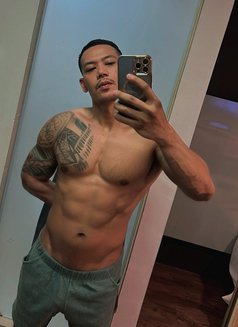 Muscle Bisex - Acompañantes masculino in Jakarta Photo 2 of 3