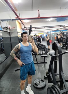 Muscle Young - Male escort in Bangkok Photo 5 of 5