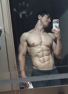 MuscleArchie - Male escort in Bangkok Photo 10 of 11