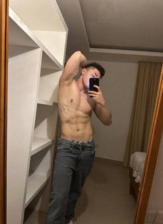 Muscledoctor24 - Male escort in Bangkok Photo 1 of 3