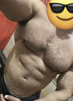 Muscular Guy - Acompañantes masculino in Beirut Photo 3 of 4