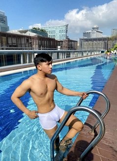 Muscular Young - Male escort in Kuala Lumpur Photo 2 of 10