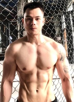 Musculardriano - Male escort in Macao Photo 1 of 4