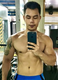 StrongMuscularMBxl - Male escort in Tokyo Photo 7 of 8