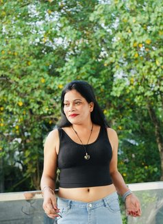 Mushkan - escort in Jaipur Photo 2 of 4