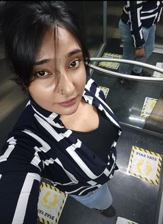 Muskan Cam and Meet Queen - escort in Bangalore Photo 6 of 7