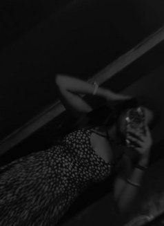 Muskan - escort in New Delhi Photo 3 of 4