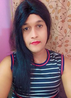 Muskan - Transsexual escort in Hyderabad Photo 2 of 2