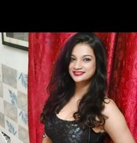Muskan independent Call girl service - puta in Noida