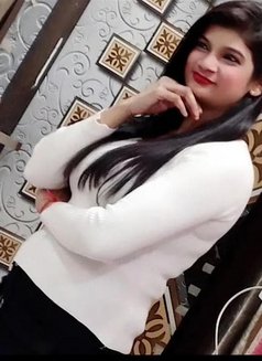 Muskan independent Call girl service - escort in Noida Photo 5 of 5