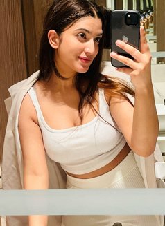 Muskan - escort in Al Manama Photo 8 of 9
