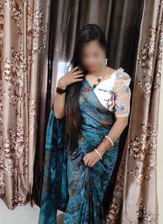 Muskan - escort in Bangalore Photo 1 of 20