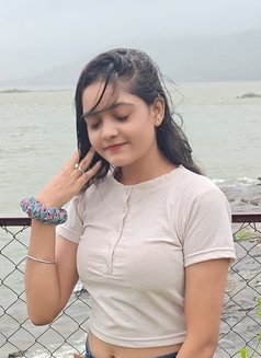 Muskan - escort in Bangalore Photo 3 of 4