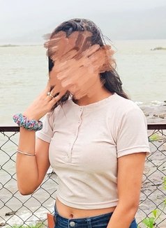 Muskan - escort in Bangalore Photo 3 of 4